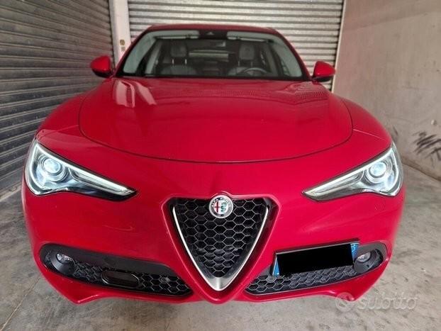 Alfa romeo stelvio 2.2 turbo diesel 180CV AT8