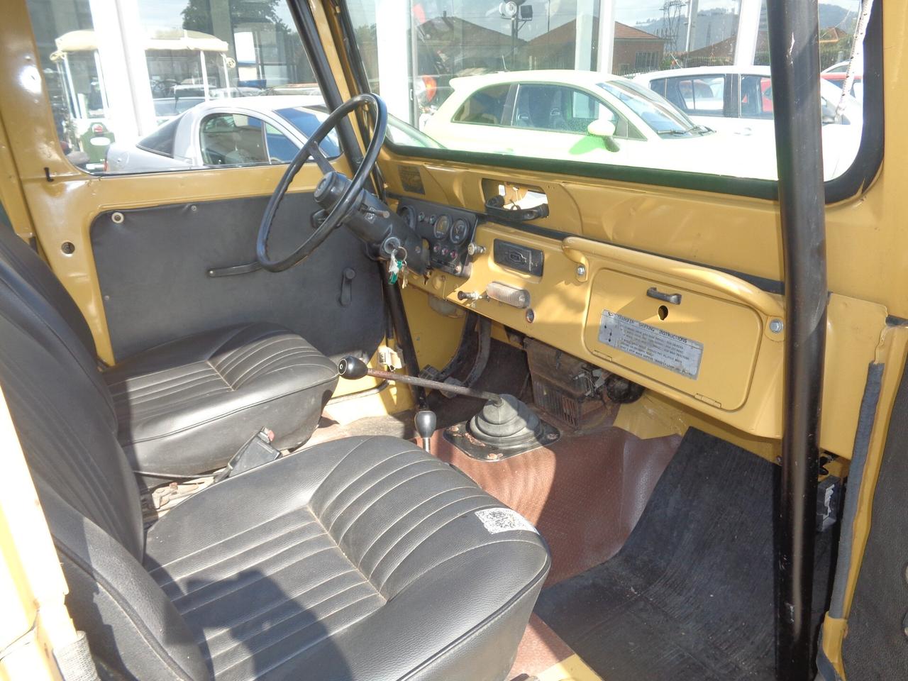 Daihatsu Taft F20 1.6