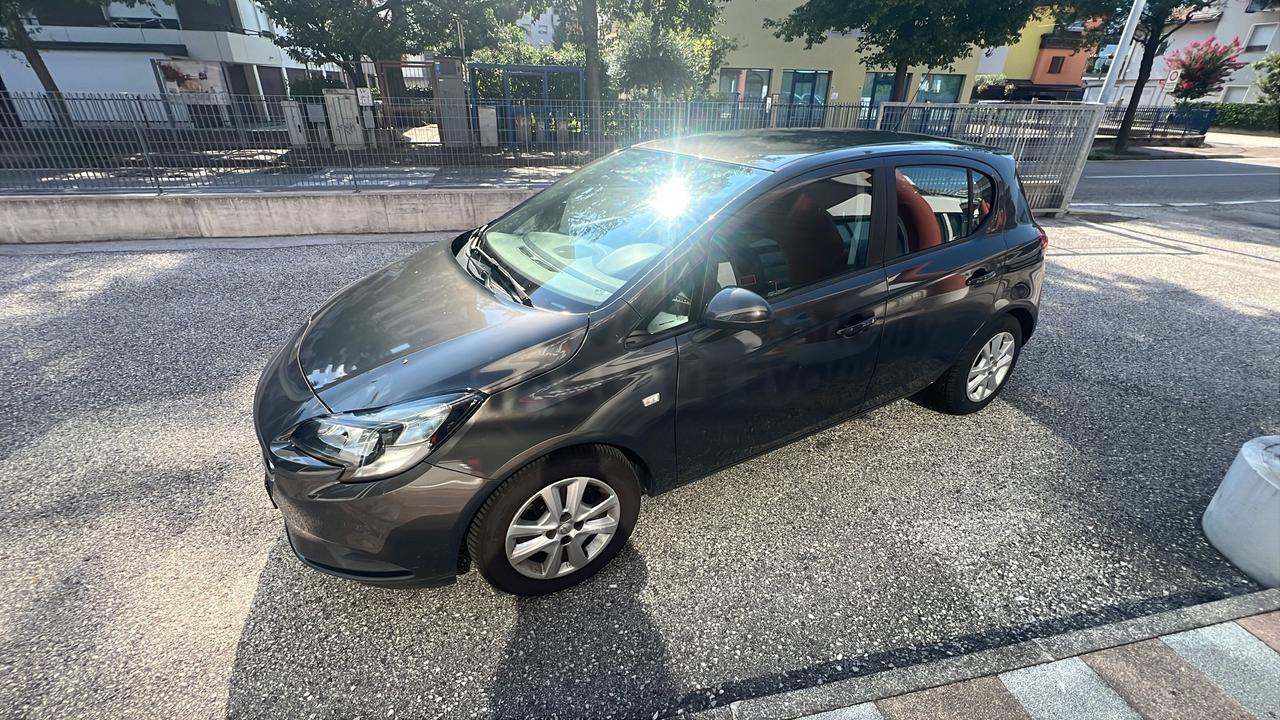 Opel Corsa 1.2 5 porte