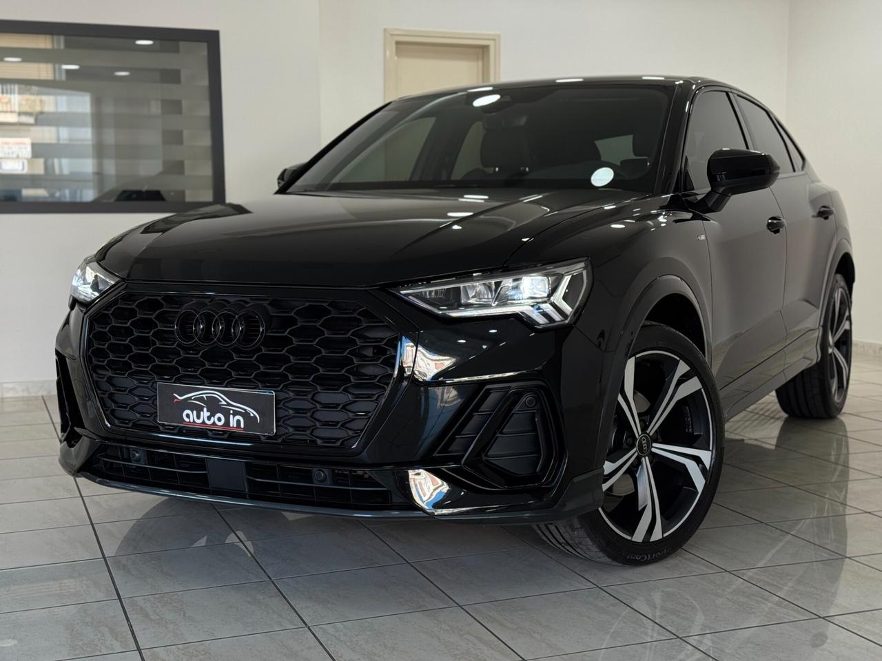 Audi Q3 SPB 35 TDI S tronic S Line Identity Black