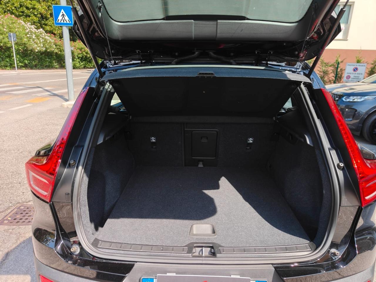 Volvo XC40 Recharge Pure Electric Single Motor FWD Core