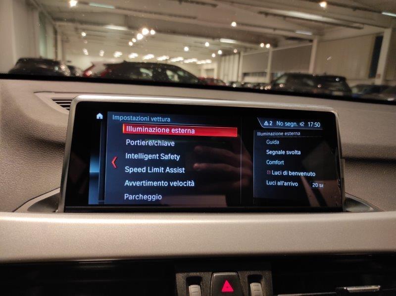 BMW X1 (F48) - X1 sDrive18d Business Advantage