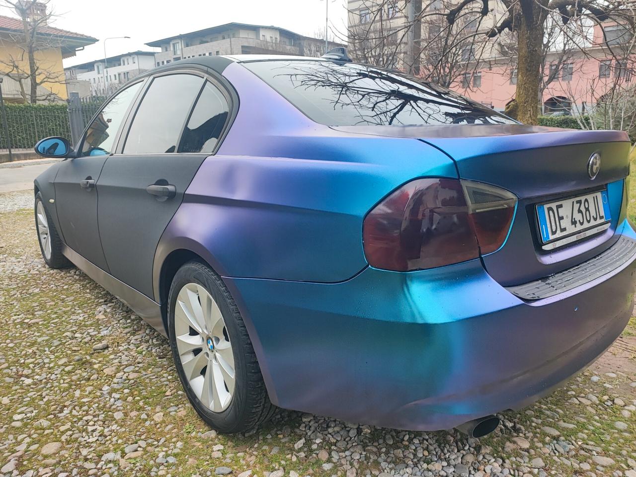 Bmw 320 320D Attiva 163 CV tetto schermo