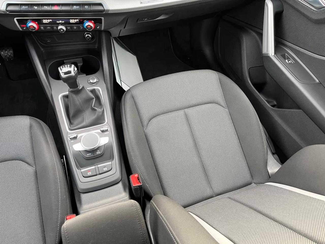 Audi Q2 30 TFSI S line Edition