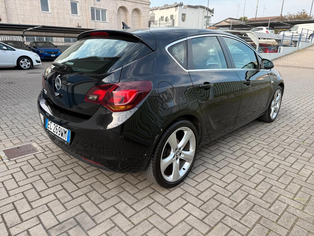 Opel Astra 1.6 115CV 5 porte Cosmo