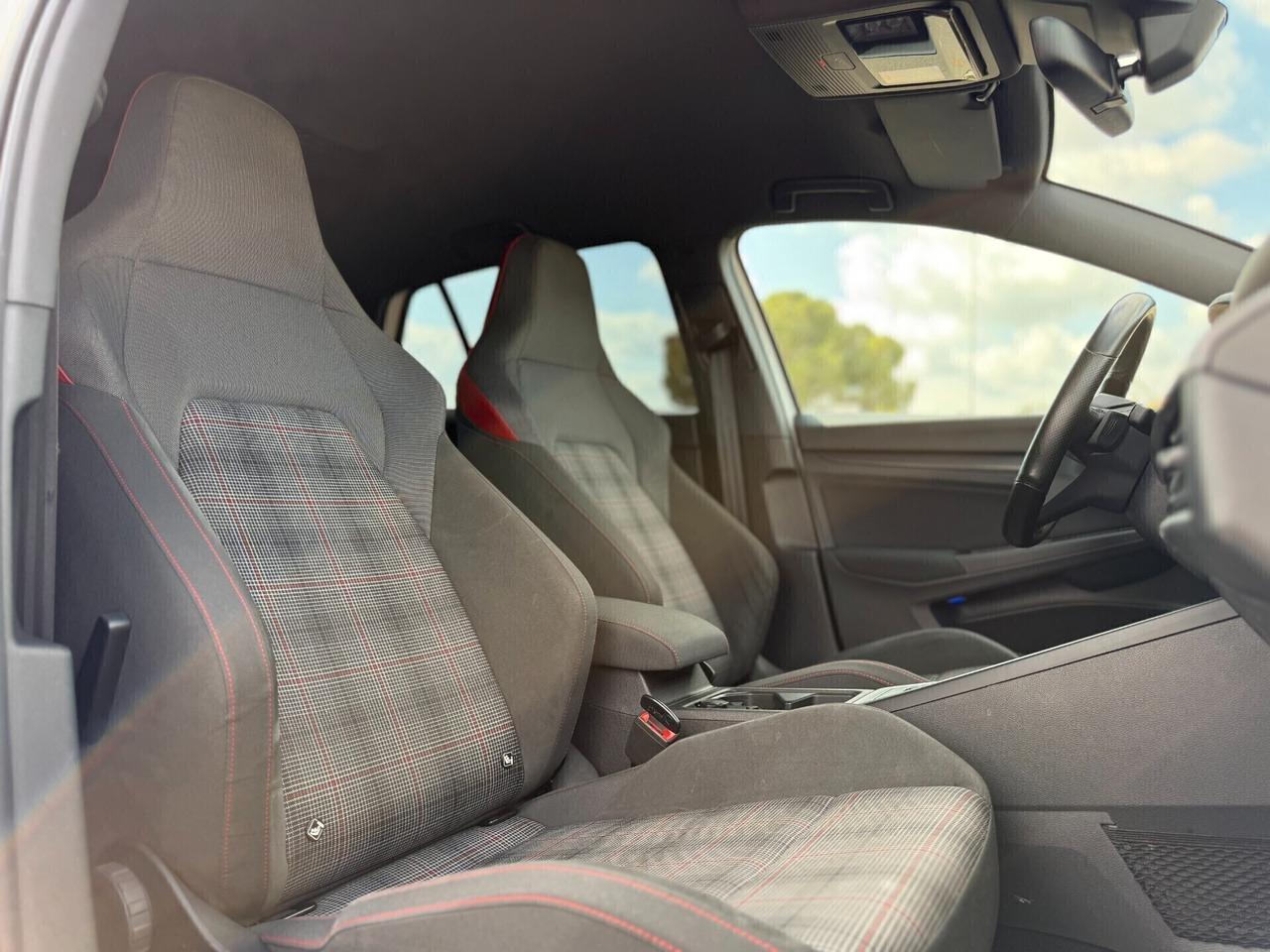 Volkswagen Golf 8 GTI DSG 245cv Led*Carplay*64.000 km