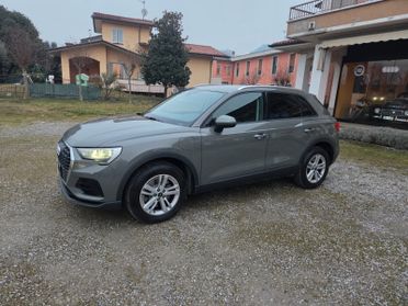 Audi Q3 45 TFSI e S tronic Hybrid