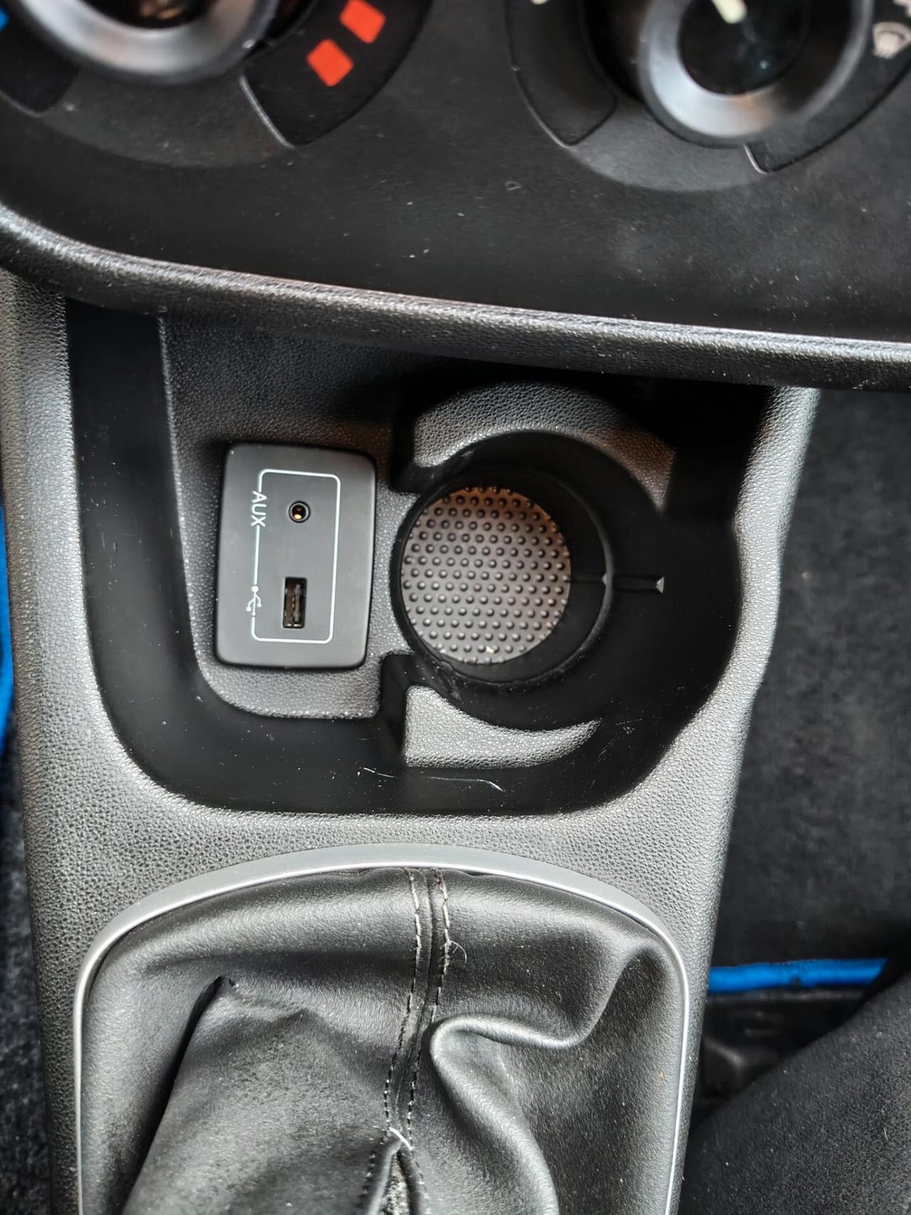 Fiat Punto 1.4 8V 5 porte Natural Power Young