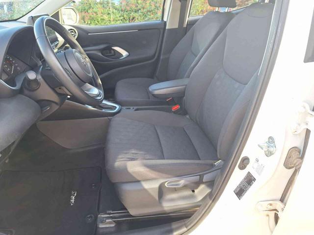 TOYOTA Yaris 1.5 Hybrid 5 porte Active