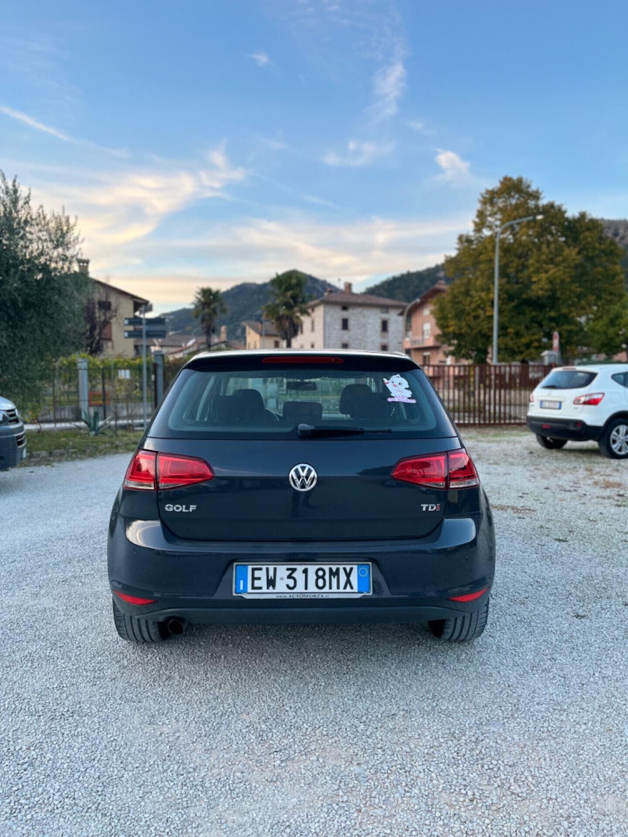 Volkswagen Golf 7 1.6 TDI DSG PERFETTA NEOPATENTATI