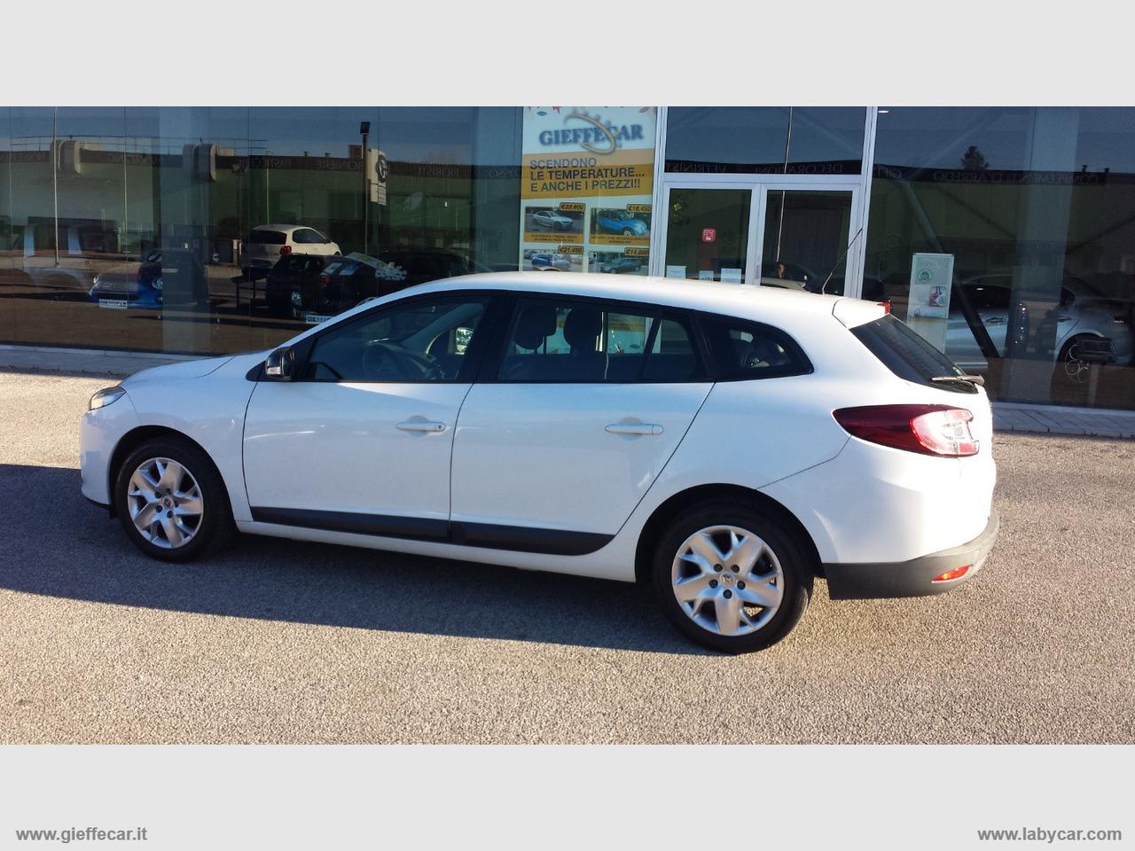 RENAULT Mégane 1.5 dCi 110 CV Attractive