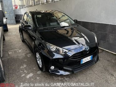Toyota Yaris Hybrid 1.5h Business