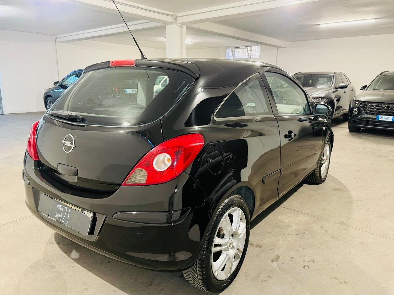 Opel CORSA 1.2 80CV 3P*AUTOMATICA*-TECH Edition