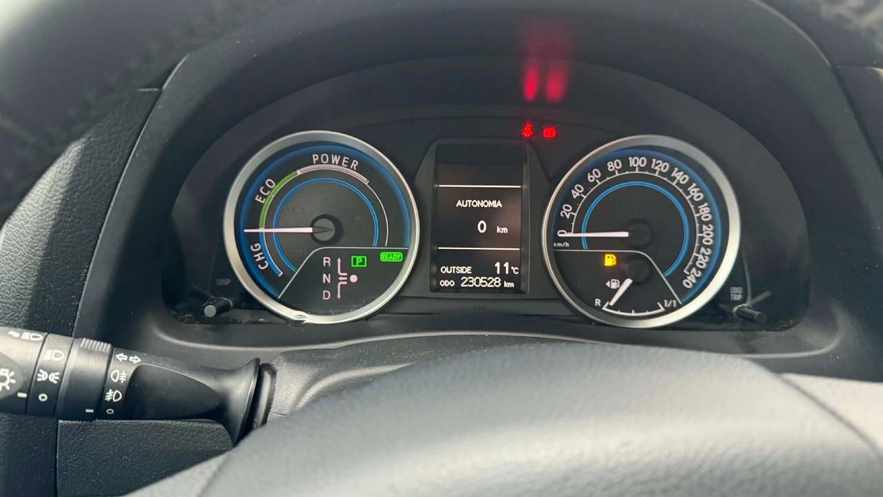 Toyota Auris Anno 2013 1.8 Hybrid Lounge