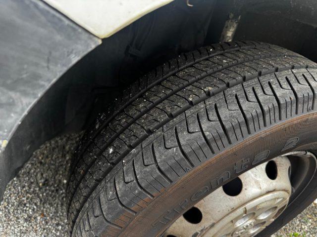 PEUGEOT Boxer 330 2.2 BlueHDi 140 S&S PC-TM Furgone