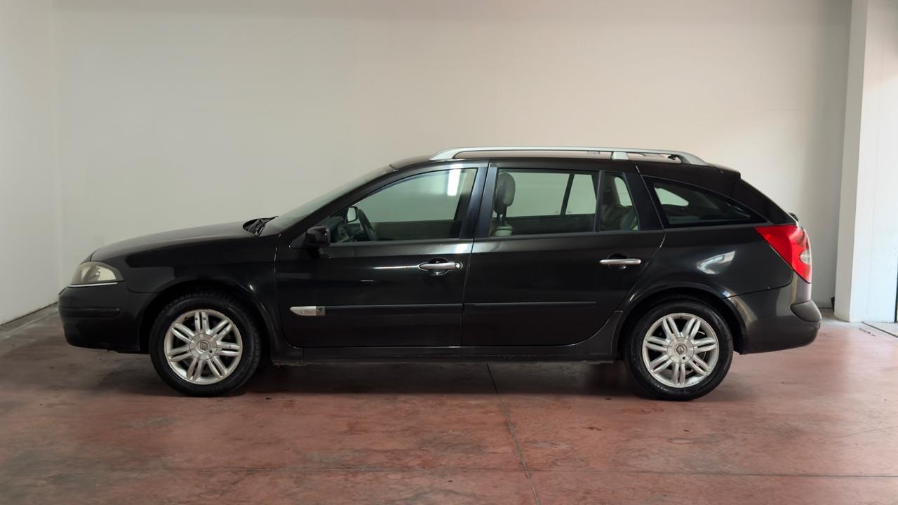 Renault Laguna 1.9 dCi/130CV Grandtour Planet