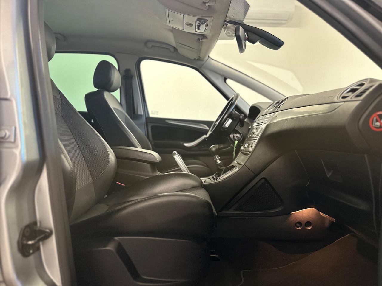 Ford S-Max 1.8 TDCi 125CV TITANIUM NEOPATENTATI