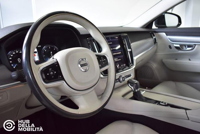 VOLVO V90 D5 AWD Geartronic Momentum