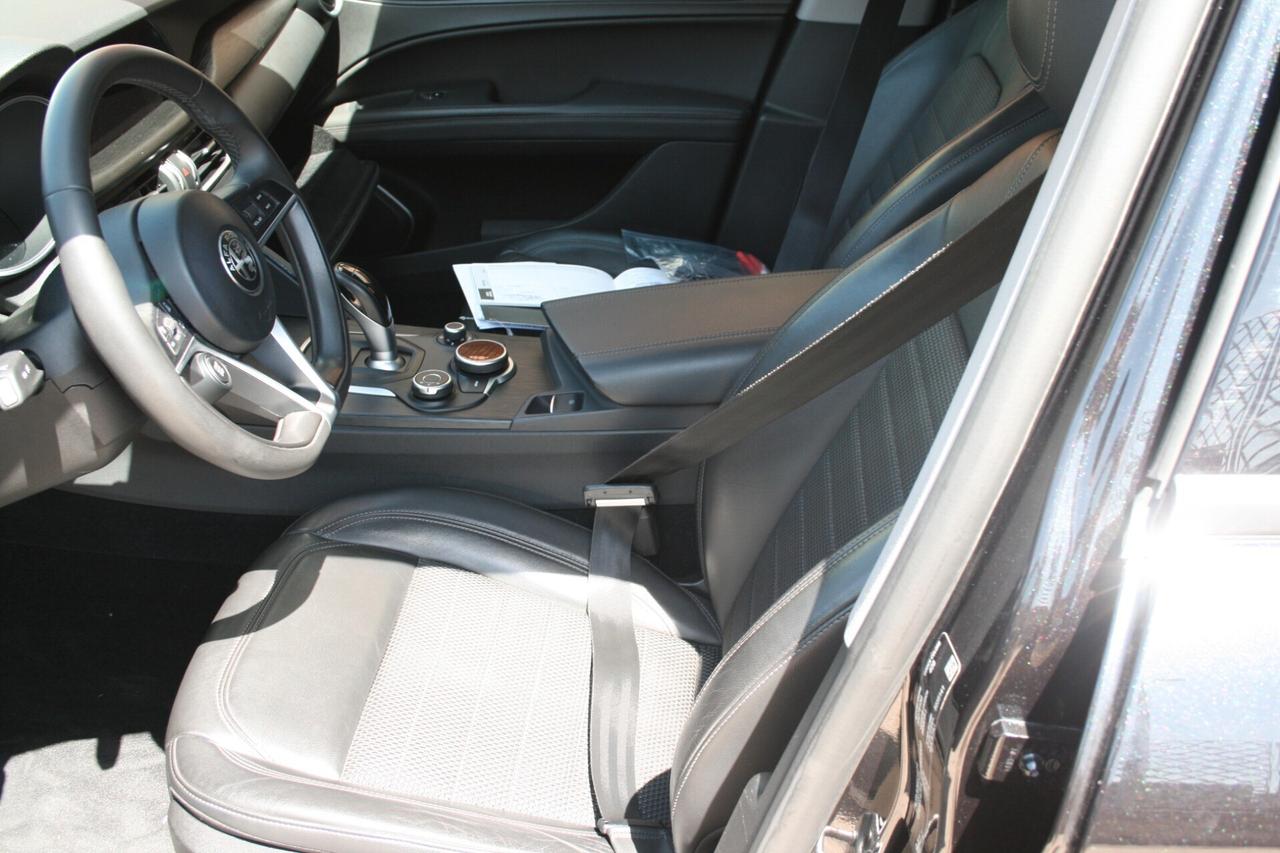 Alfa Romeo Stelvio 2.2 Turbodiesel 150 CV AT8 RWD Super