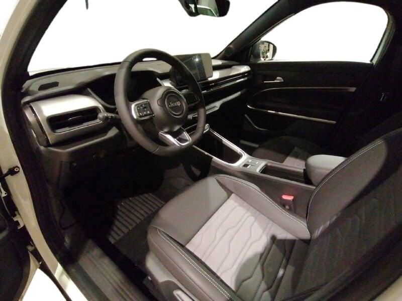 Jeep Avenger 4xe Hybrid 1.2 MHEV 4xe Upland