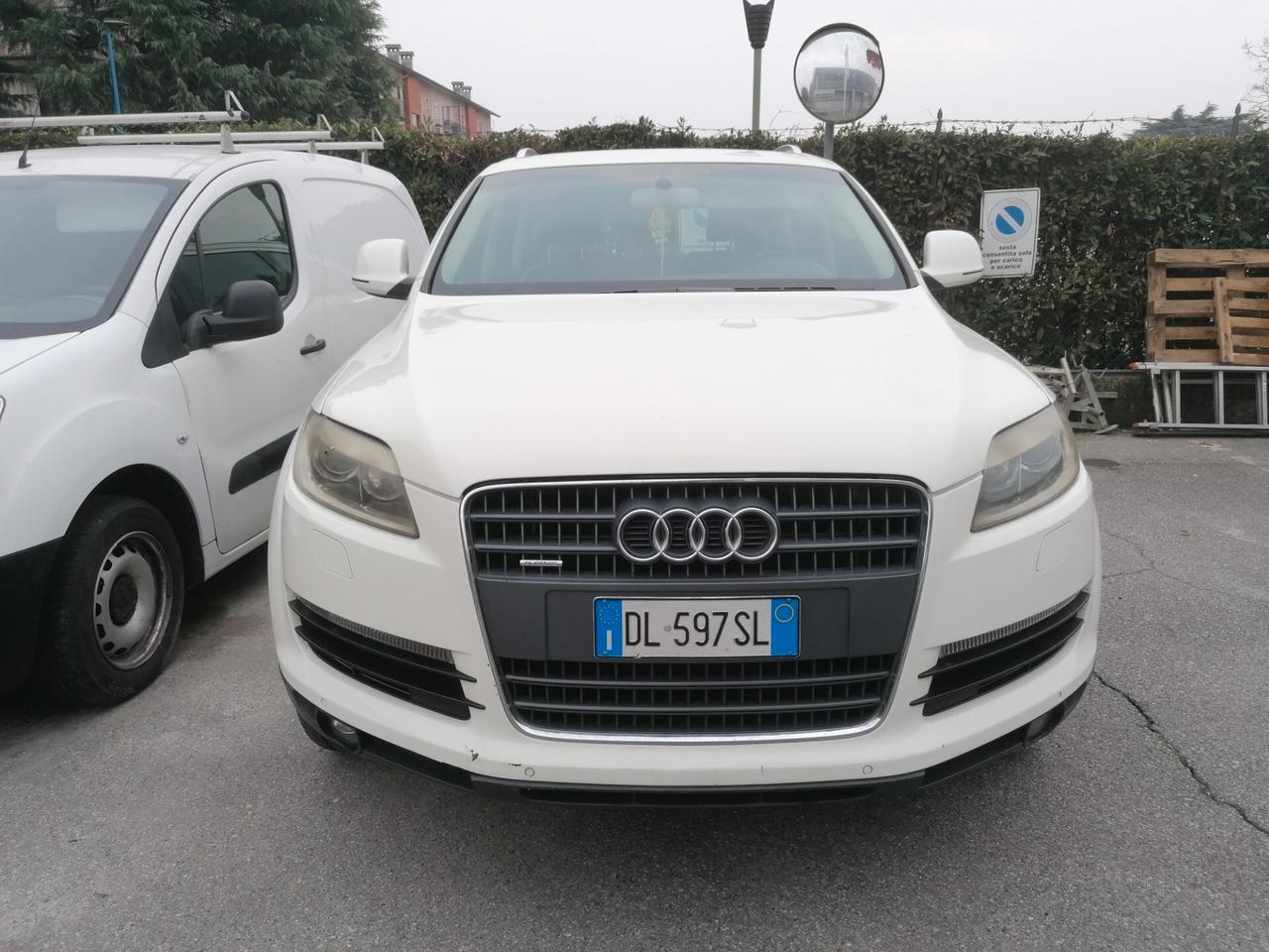 Audi Q7 4.2 V8 TDI quattro Tiptronic