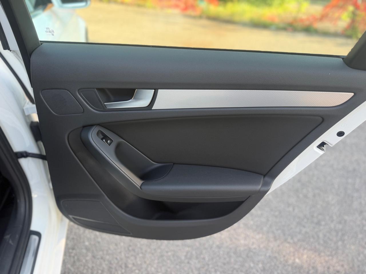 Audi a4 2.0 diesel cambio automatico full pelle 143cv