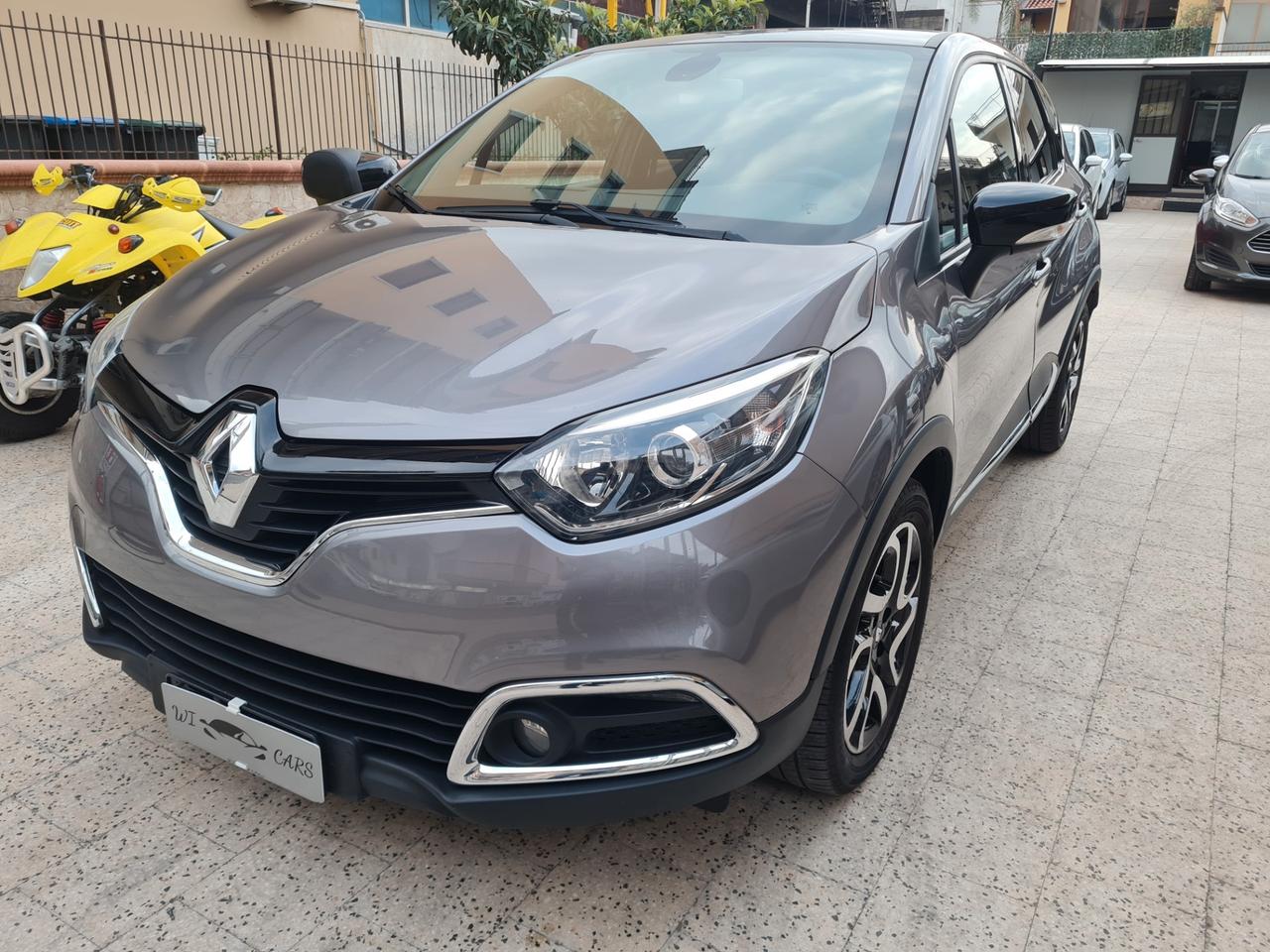 Renault Captur 1.5 DCI 90 CV EDC INTENS r-line