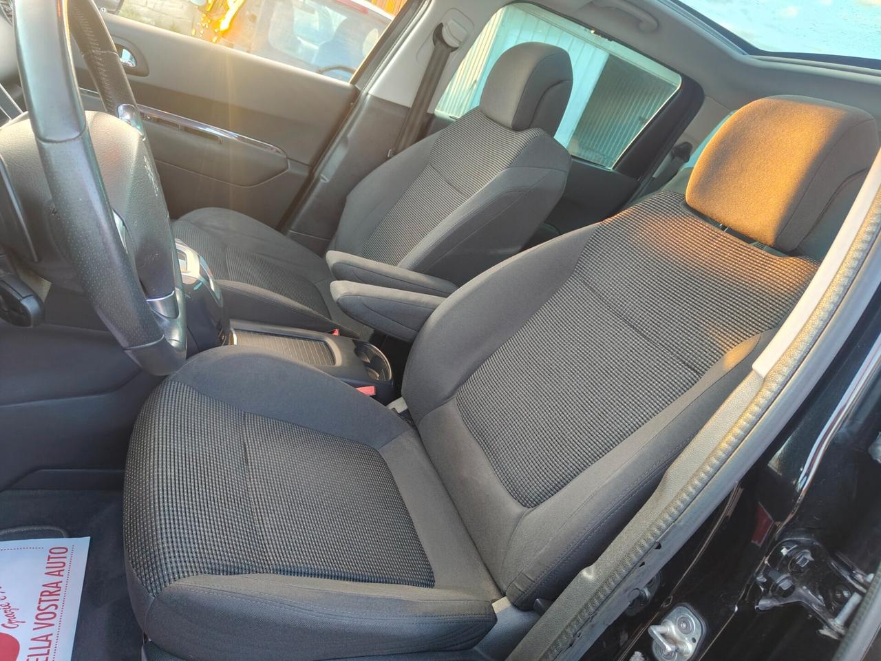 Peugeot 5008 1.6 e-HDi 115CV S&S ETG6 Allure