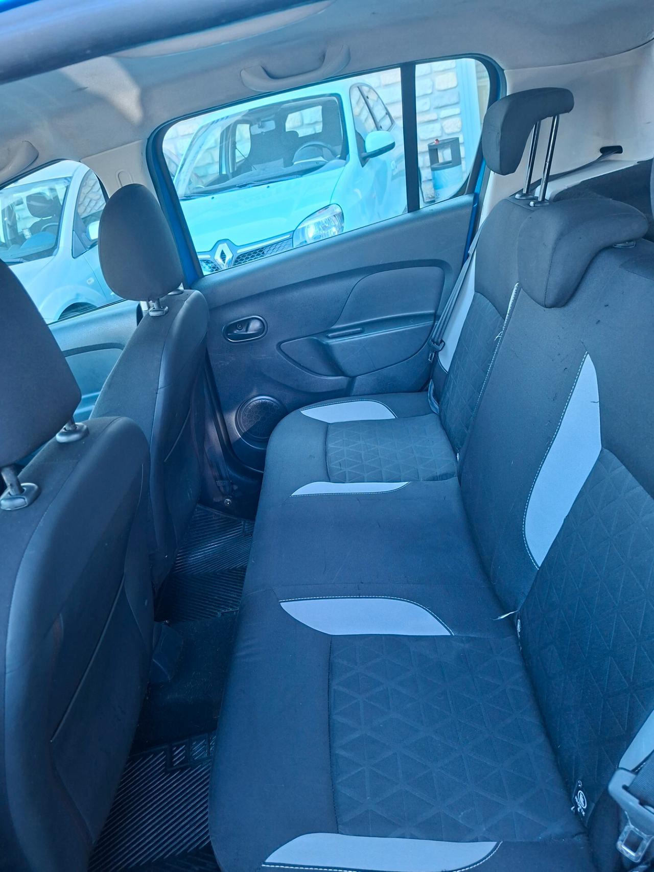 Dacia Sandero Stepway 1.5 dCi 8V 90CV poki km