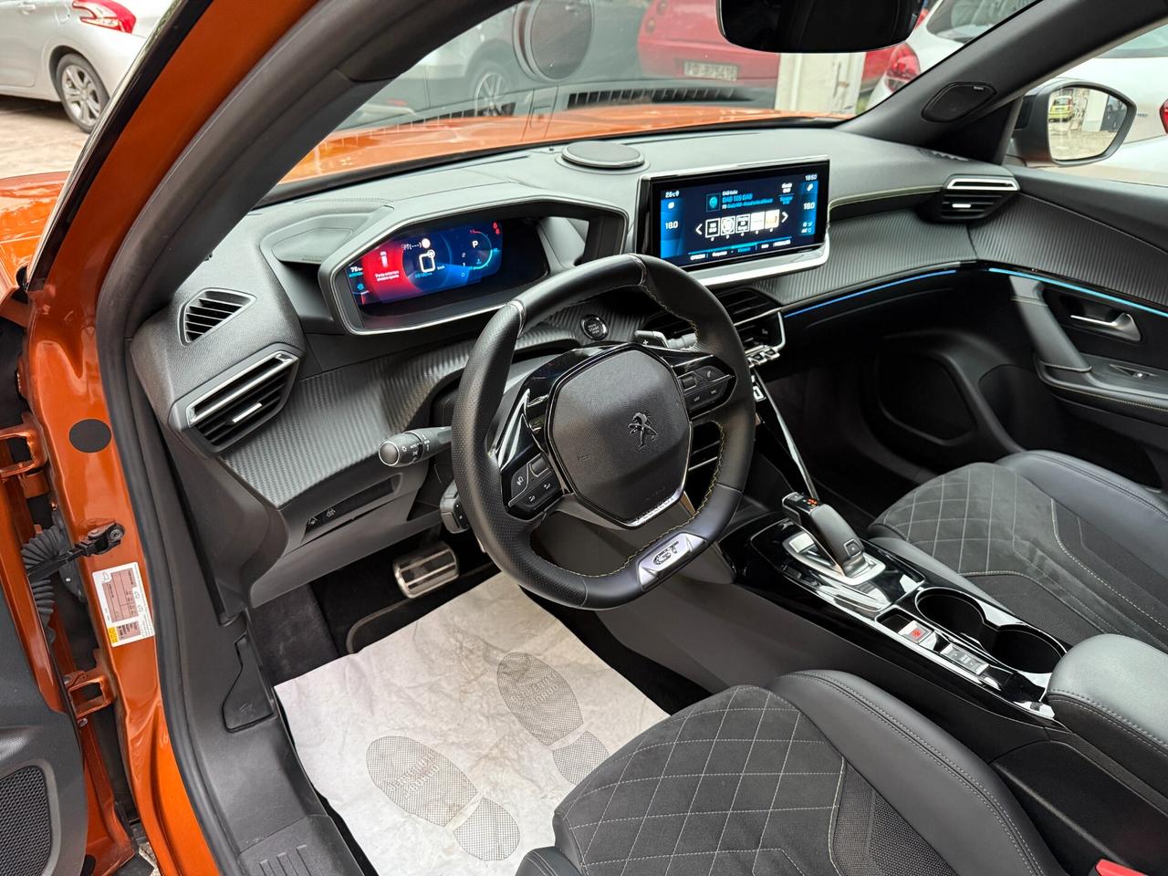 Peugeot 2008 PureTech 130 S&S Active Pack GT