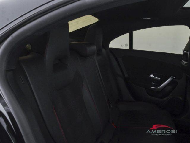 MERCEDES-BENZ CLA 180 180 d Automatic Premium