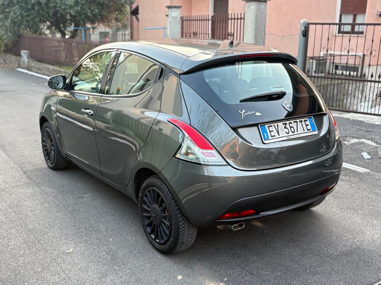 Lancia Ypsilon 1.2 BENZINA 2014 NEOPATENTATI
