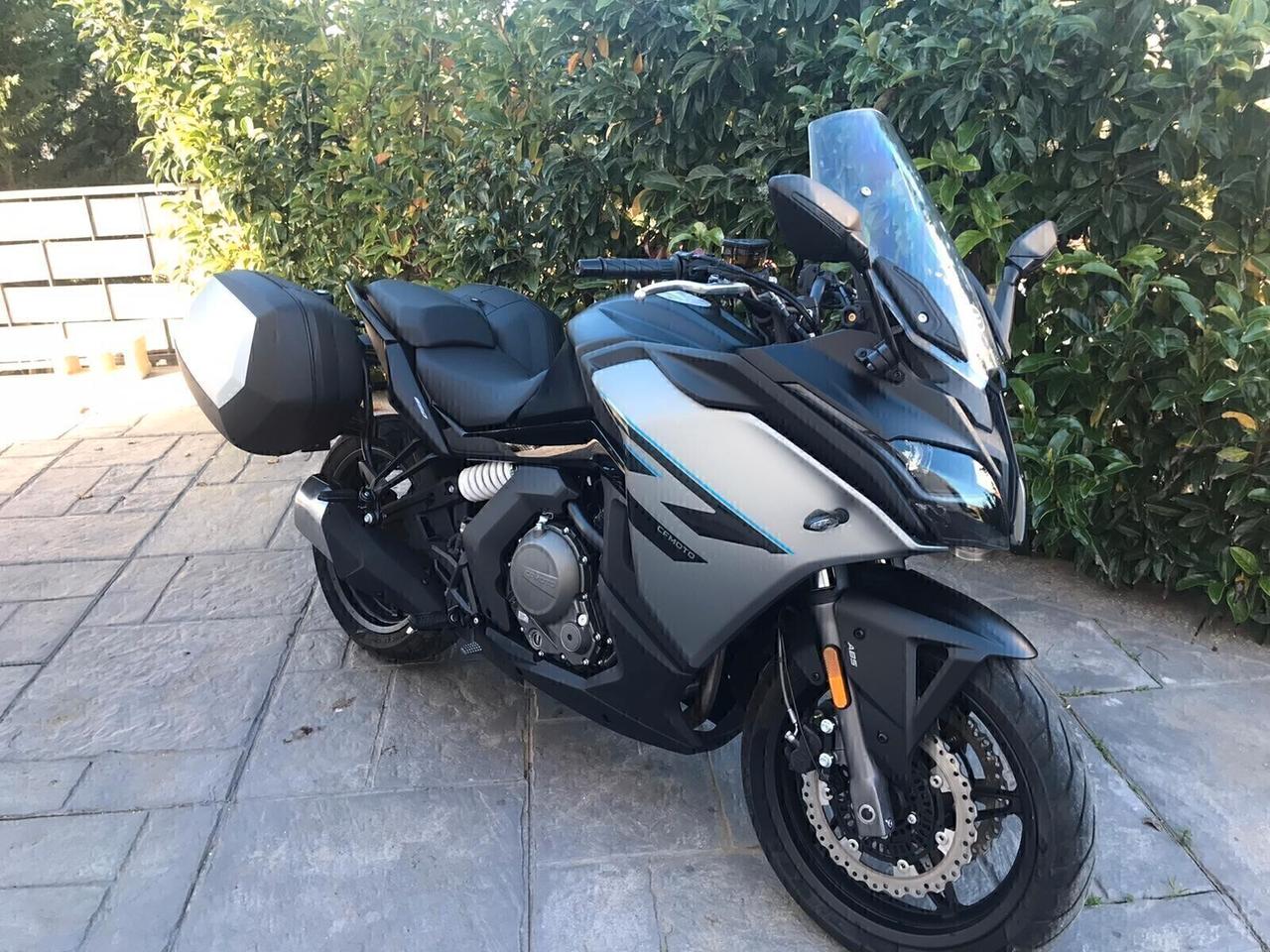 Cf Moto 650GT sport km1200 7/2024 in garanzia
