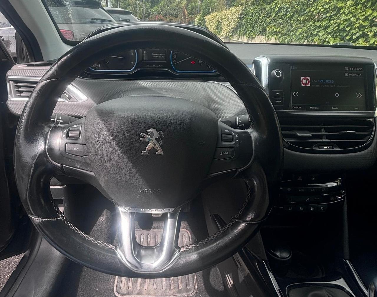Peugeot 2008 BlueHDi 120 S&S Allure