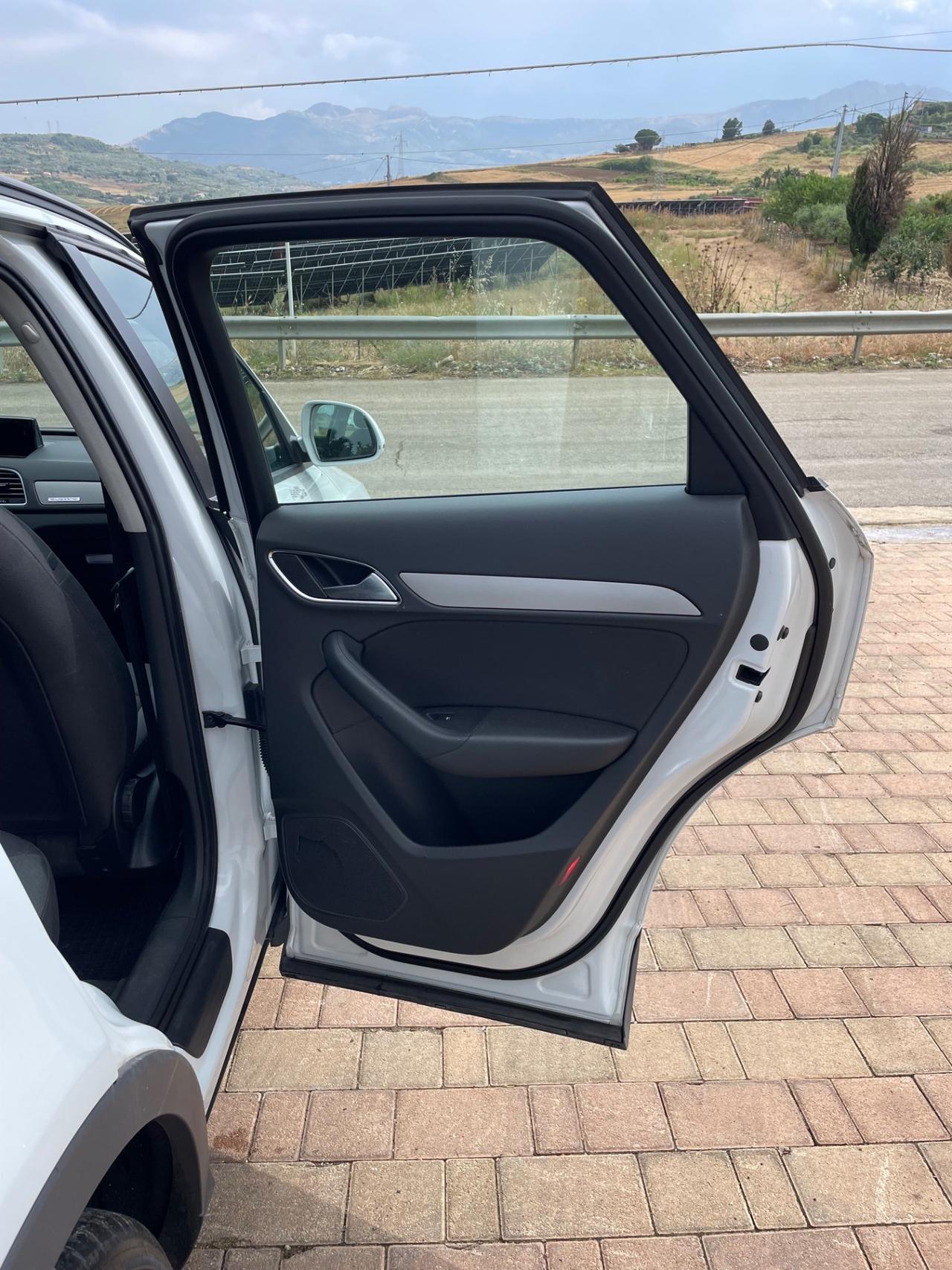 Audi Q3 2.0 TDI Quattro S tronic Tetto Nav