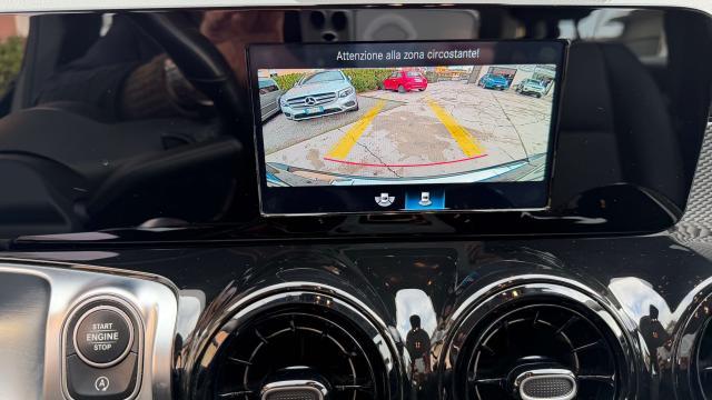 Mercedes-Benz GLB 180 d Business auto