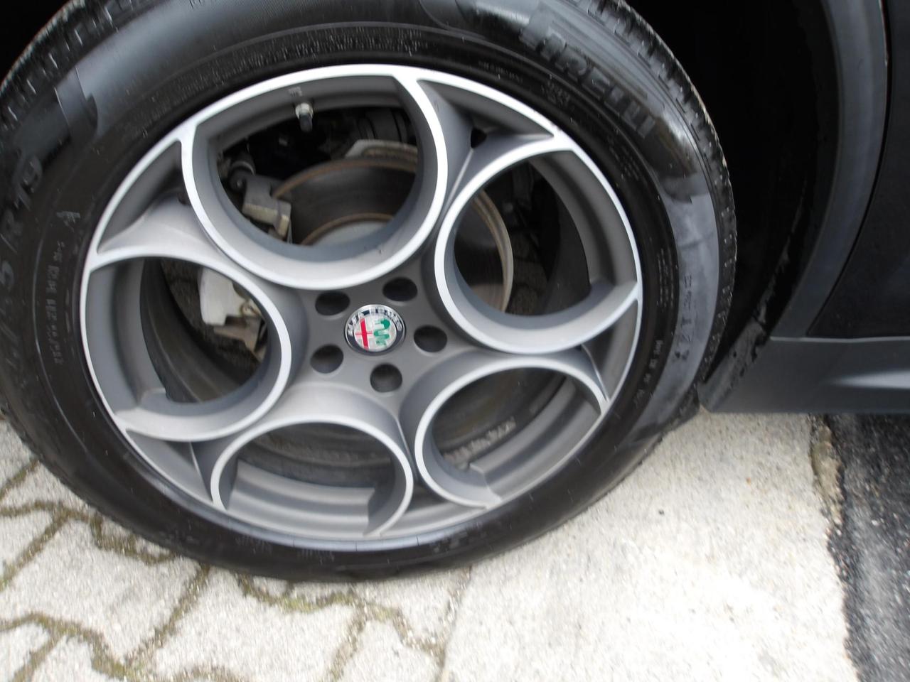 ALFA ROMEO STELVIO 2.2 TURBODIESEL 180CV AT8 BUSINESS