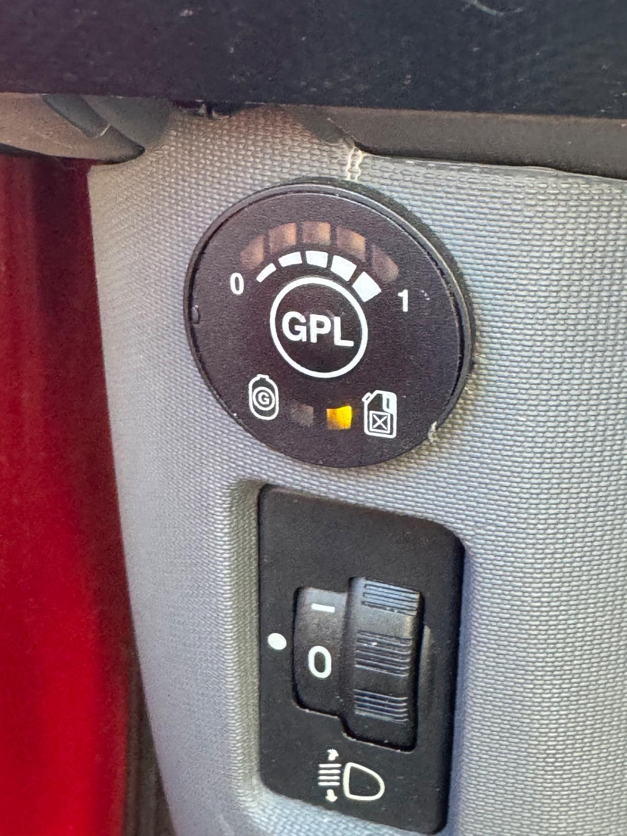 Toyota Aygo 1.0 12V VVT-i 5 porte Sol GPL
