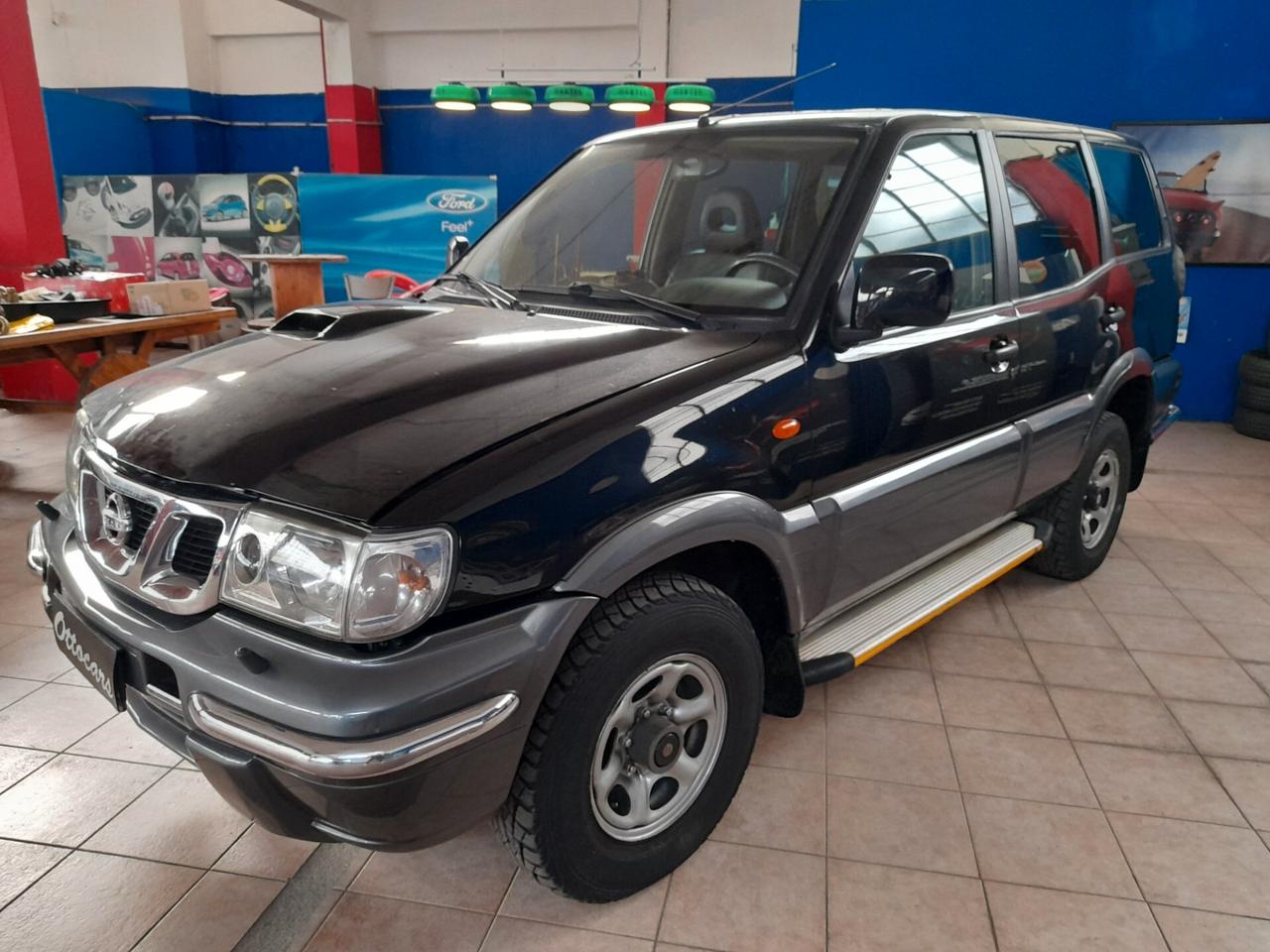 Nissan Terrano II 3.0 DiT 5P. Station Wagon. Hard Top Sport