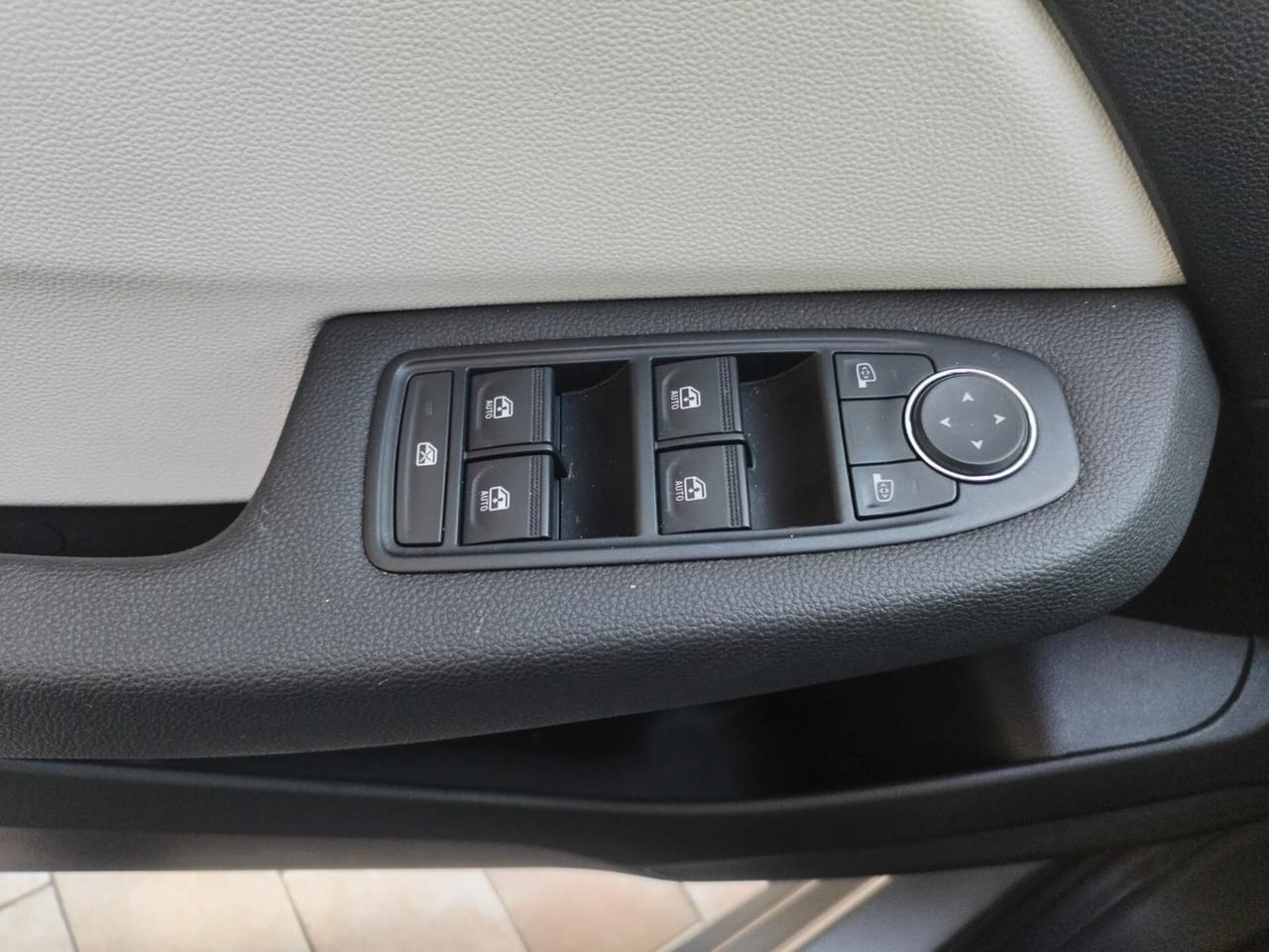 Renault Clio Full Hybrid E-Tech 145 CV 5 porte Techno