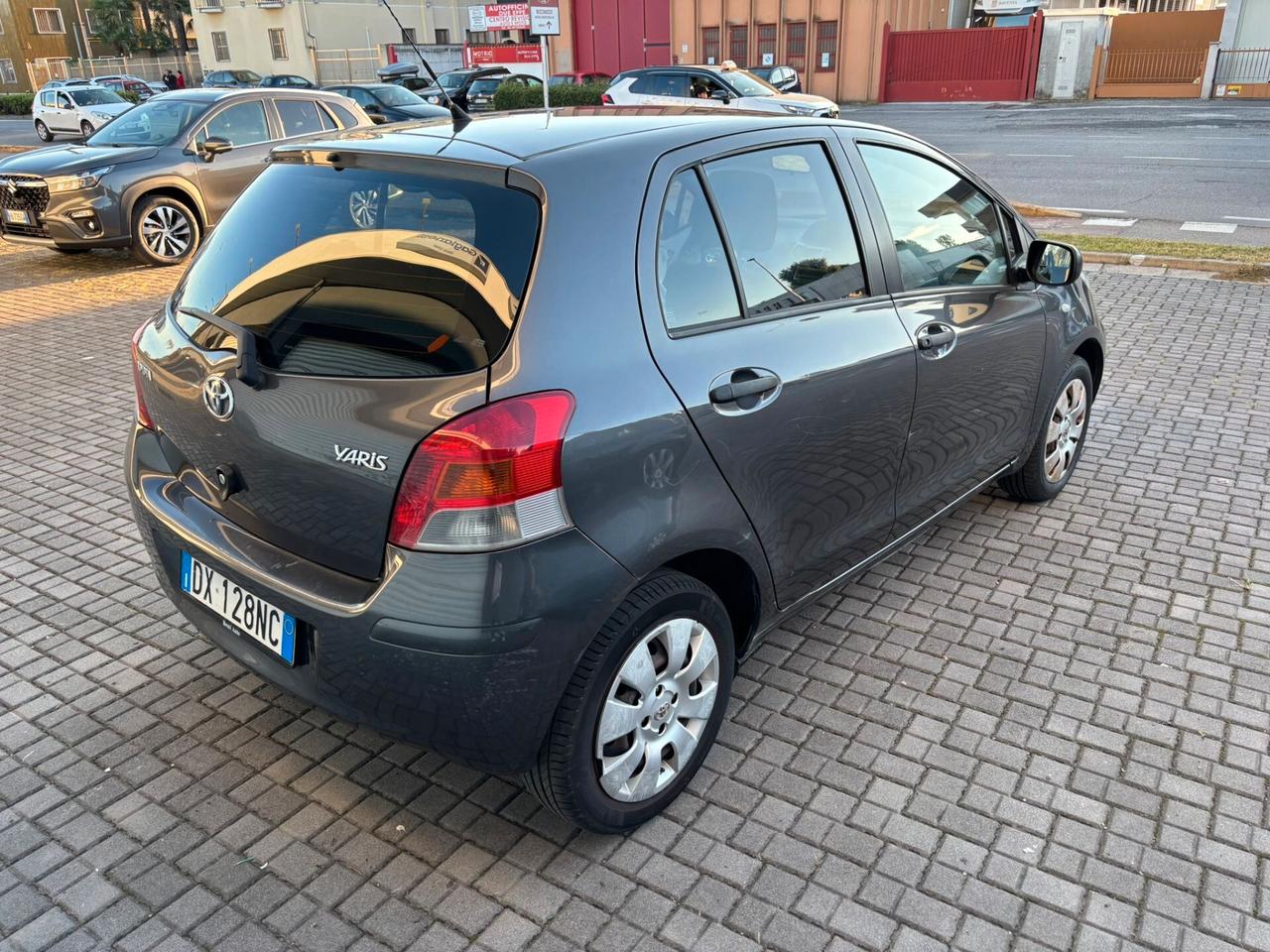 Toyota Yaris 1.0 Benzina 5 Porte