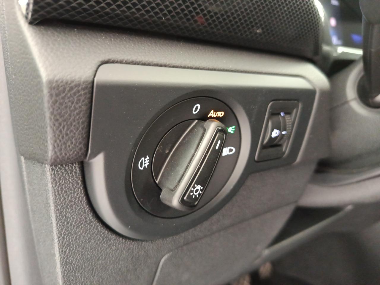 VOLKSWAGEN T-Cross - T-Cross 1.0 TSI Life