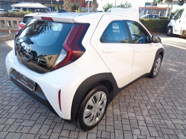 Toyota Aygo X 1.0 VVT-i 72 CV 5 porte Active S-CVT NESSUN VINCOLO DI FINANZIAMENTO