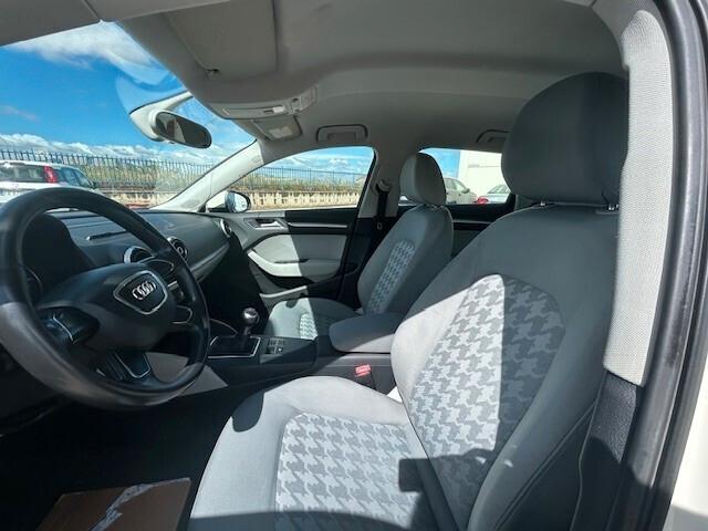 AUDI A3 2013 SPORTBACK 1.6 TDI CR ATTRACTION S.BACK