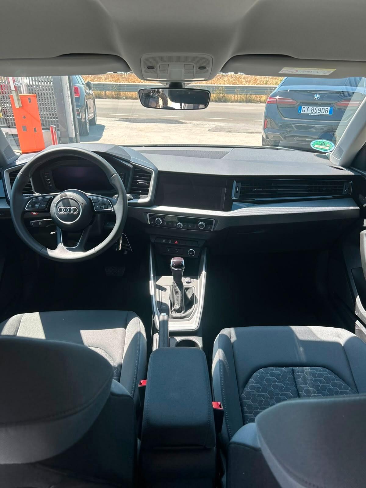 Audi A1 allstreet 30 TFSI S tronic Business