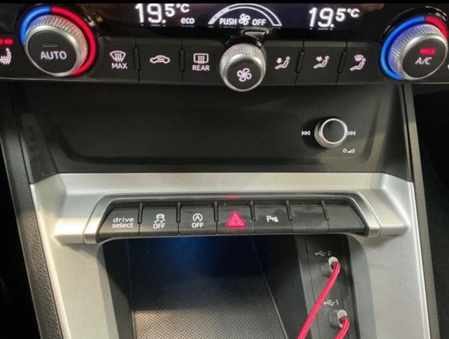 AUDI Q3 SPB 35 TDI S tronic S line edition