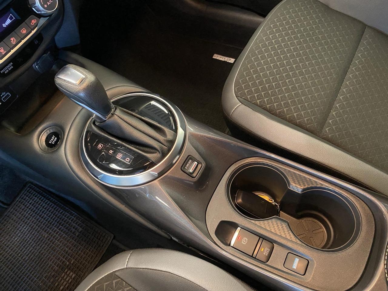 Nissan Juke 1.6 hev N-Connecta
