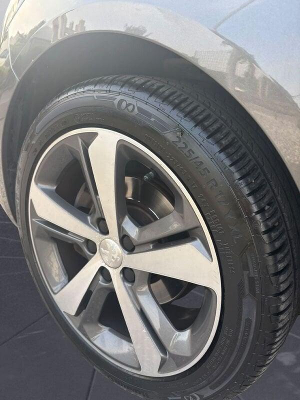 Peugeot 308 Allure PureTech 130cv EAT8 S&S aut.