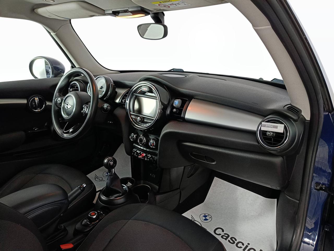 MINI Mini IV F55-F56 2014 - Mini 1.5 One D Business 3p