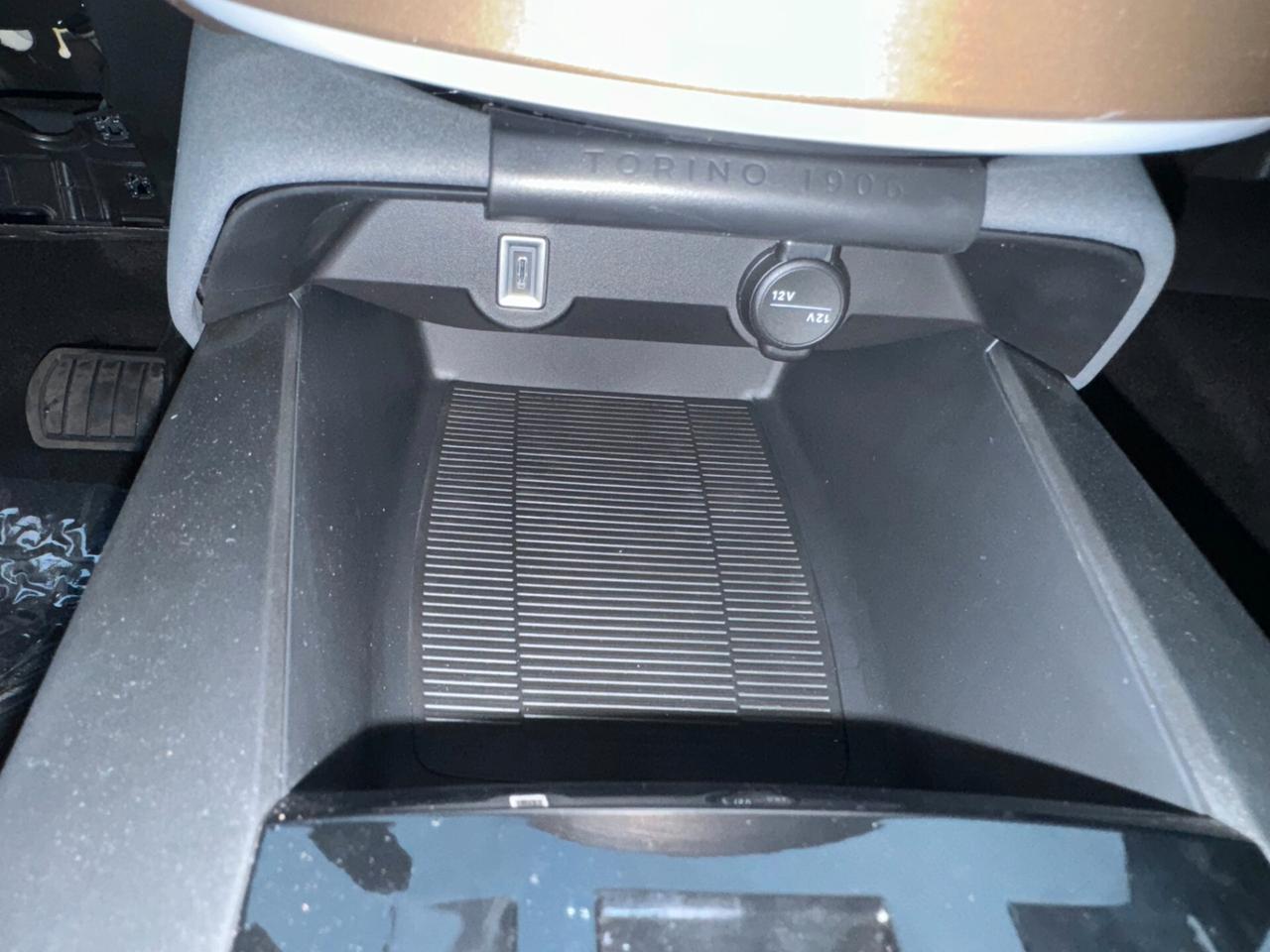 Lancia Ypsilon Hybrid e-DCT LX